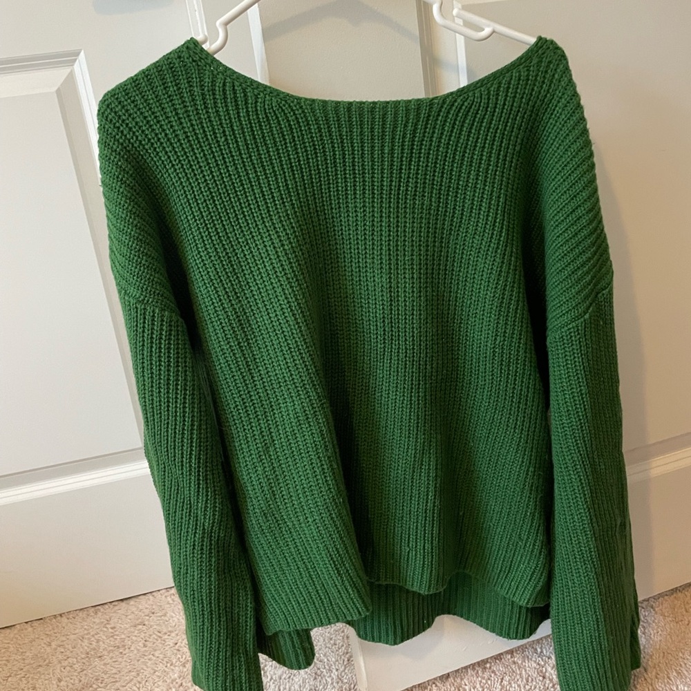 Kelly Green sweater with balloon sleeve size small